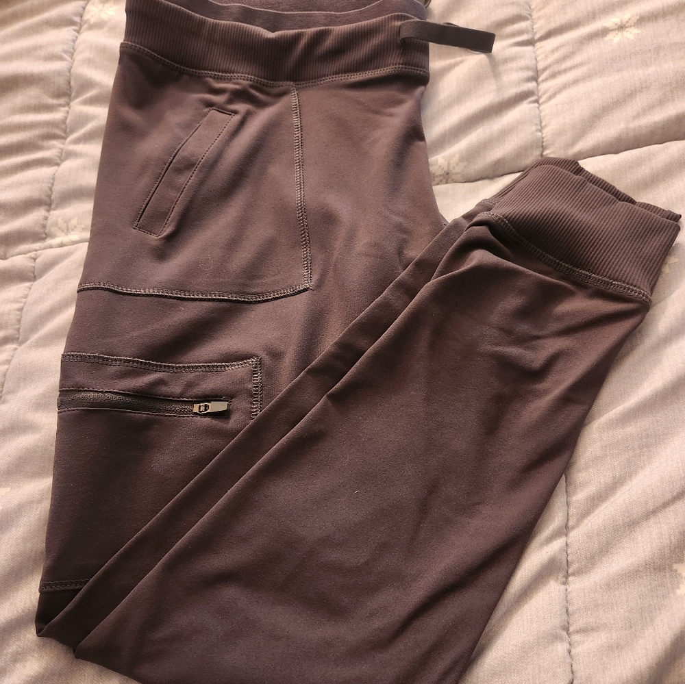 Mono B joggers size XL